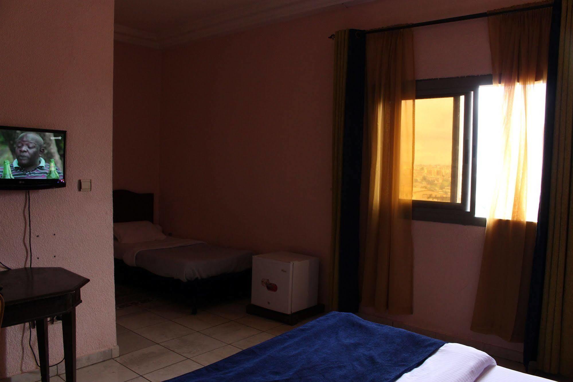 Prestige Hotel Yaounde Luaran gambar